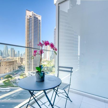Maison Privee - Luxury, Spacious, Modern Near Burj Khalifa And Dubai Canal エクステリア 写真
