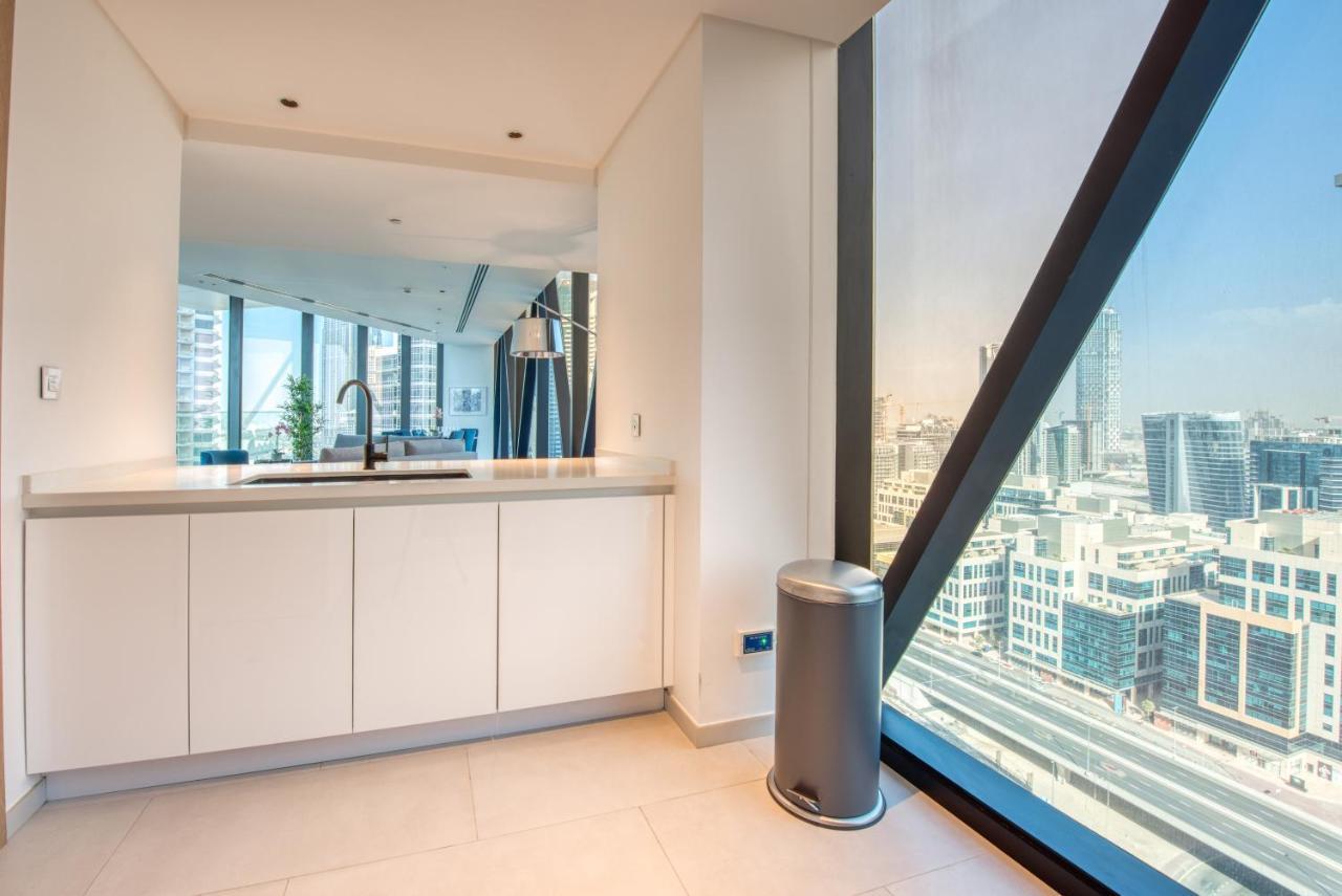 Maison Privee - Luxury, Spacious, Modern Near Burj Khalifa And Dubai Canal エクステリア 写真