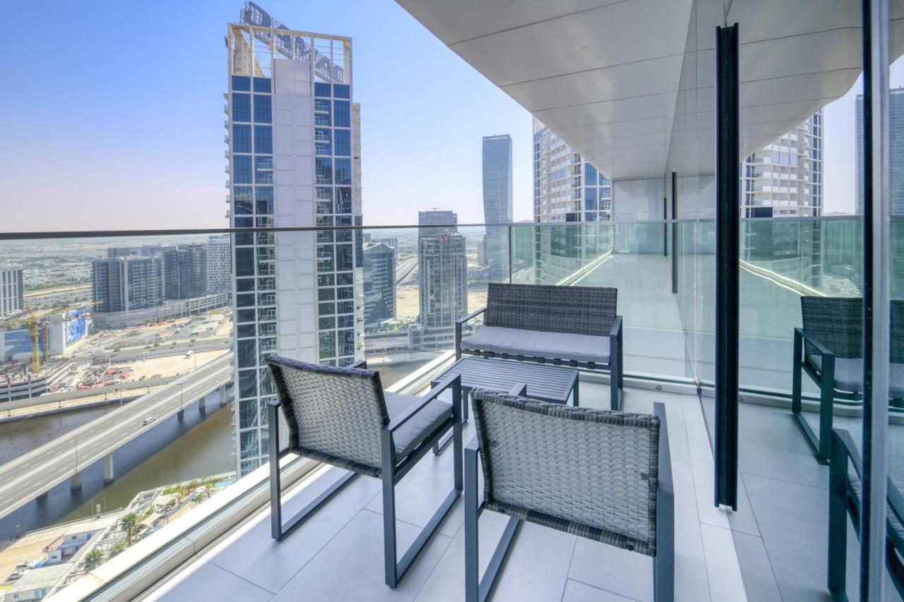 Maison Privee - Luxury, Spacious, Modern Near Burj Khalifa And Dubai Canal エクステリア 写真
