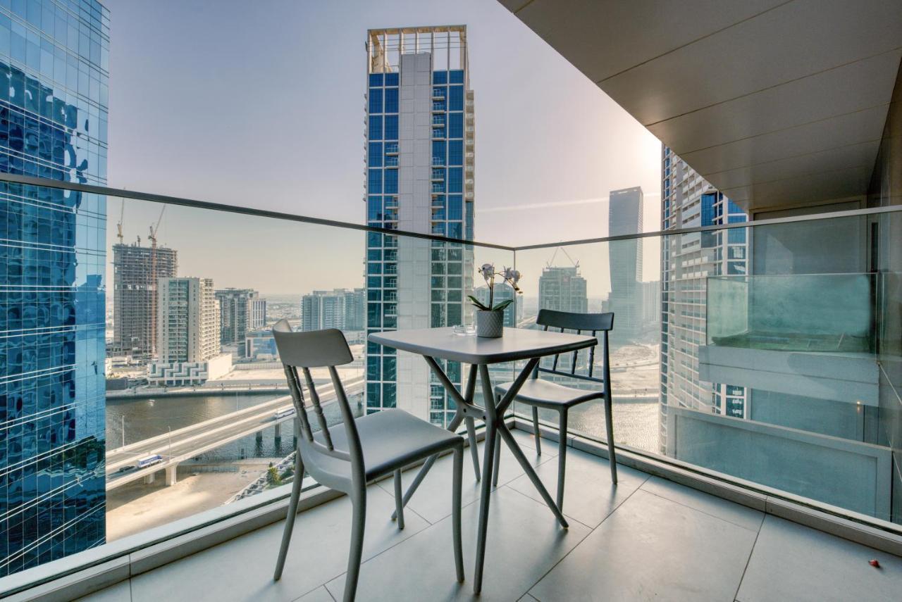 Maison Privee - Luxury, Spacious, Modern Near Burj Khalifa And Dubai Canal エクステリア 写真