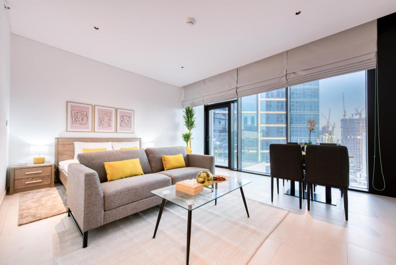 Maison Privee - Luxury, Spacious, Modern Near Burj Khalifa And Dubai Canal エクステリア 写真